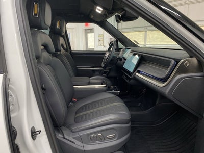 2023 RIVIAN R1S Adventure