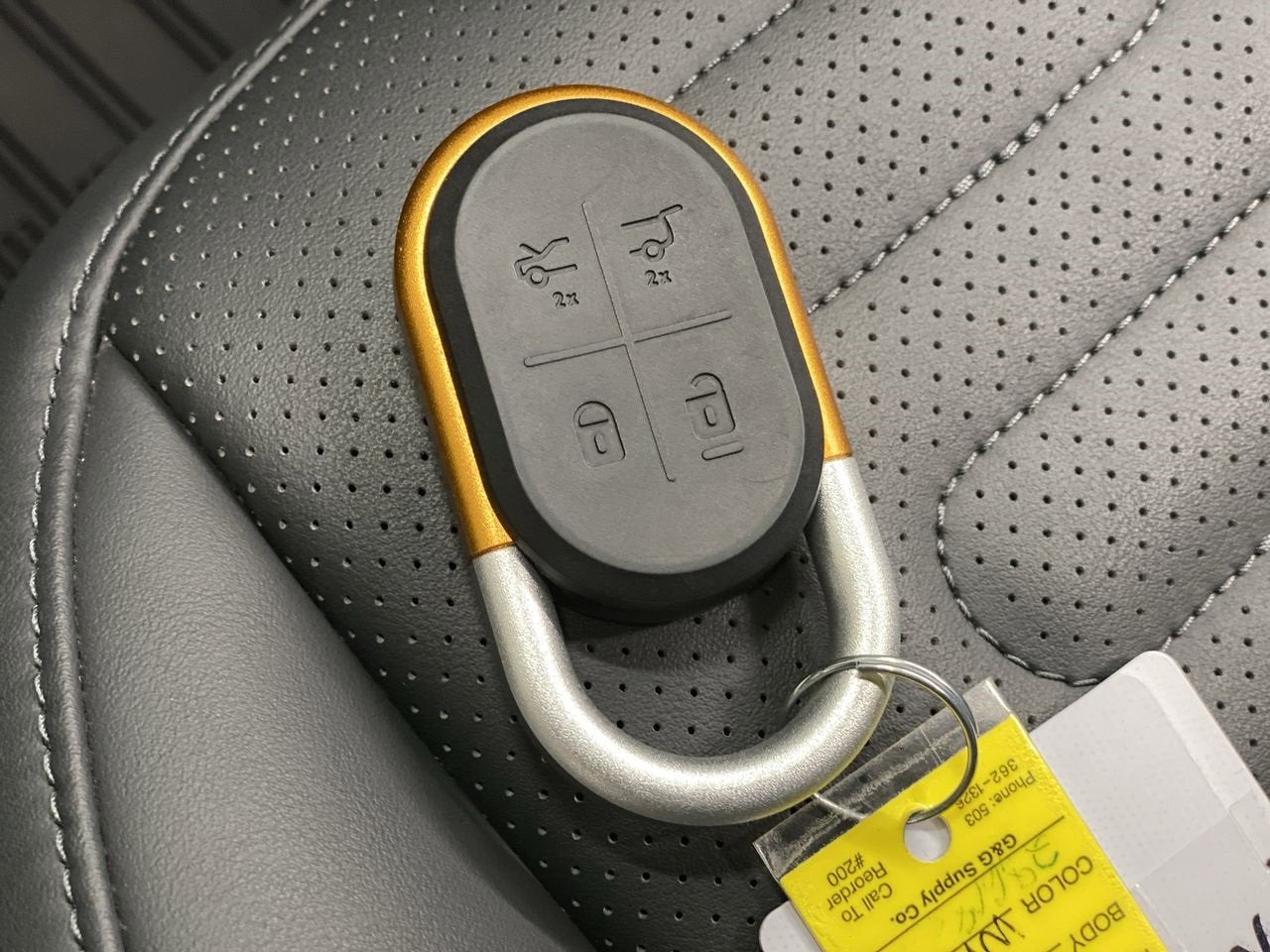 2023 RIVIAN R1S Adventure