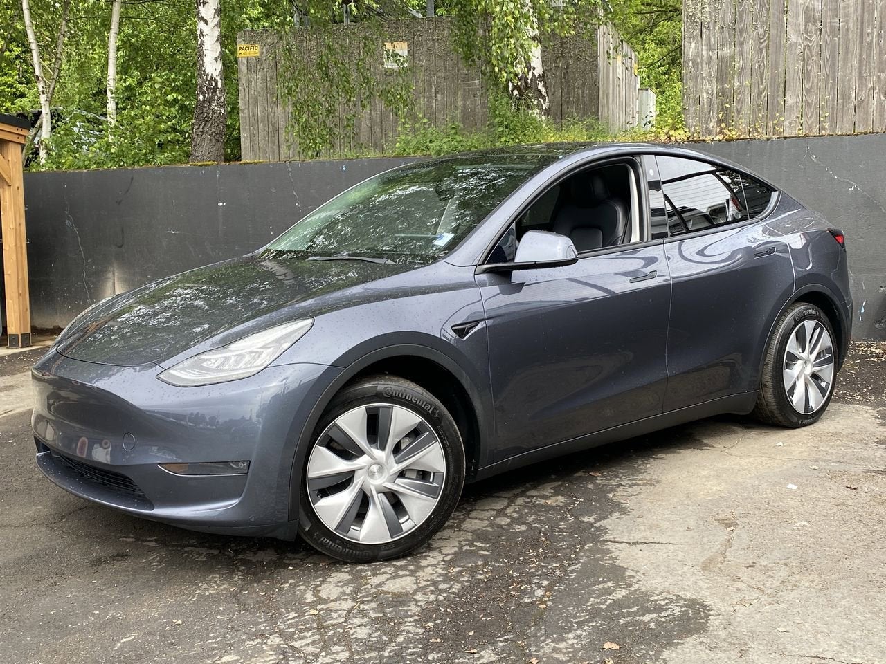 2023 Tesla Model Y Long Range Dual Motor All-Wheel Drive's photo