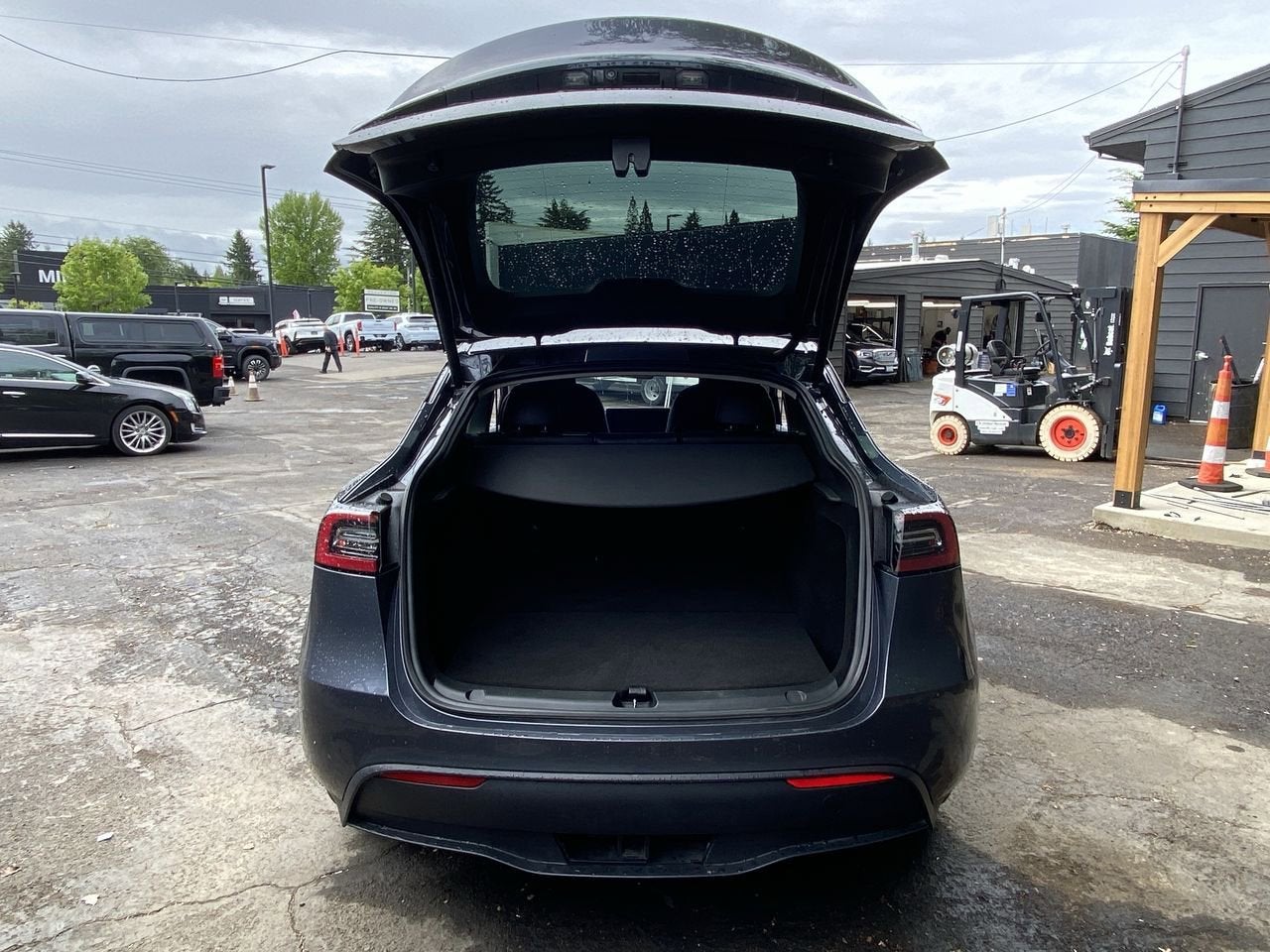 2023 Tesla Model Y Long Range