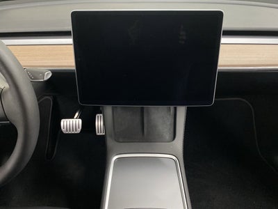 2024 Tesla Model Y Performance