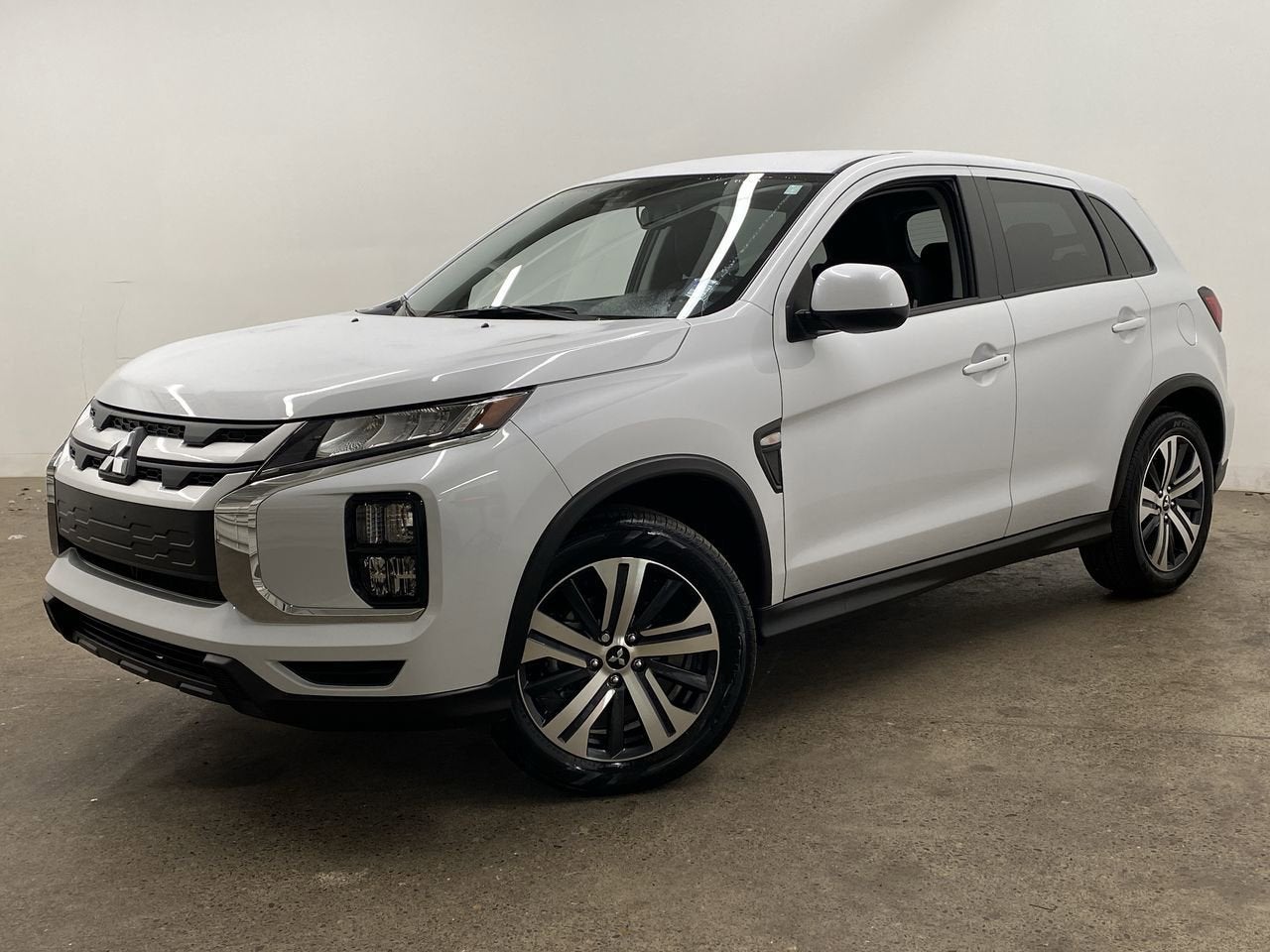 2025 Mitsubishi Outlander Sport 2.0 ES AWC CVT's photo