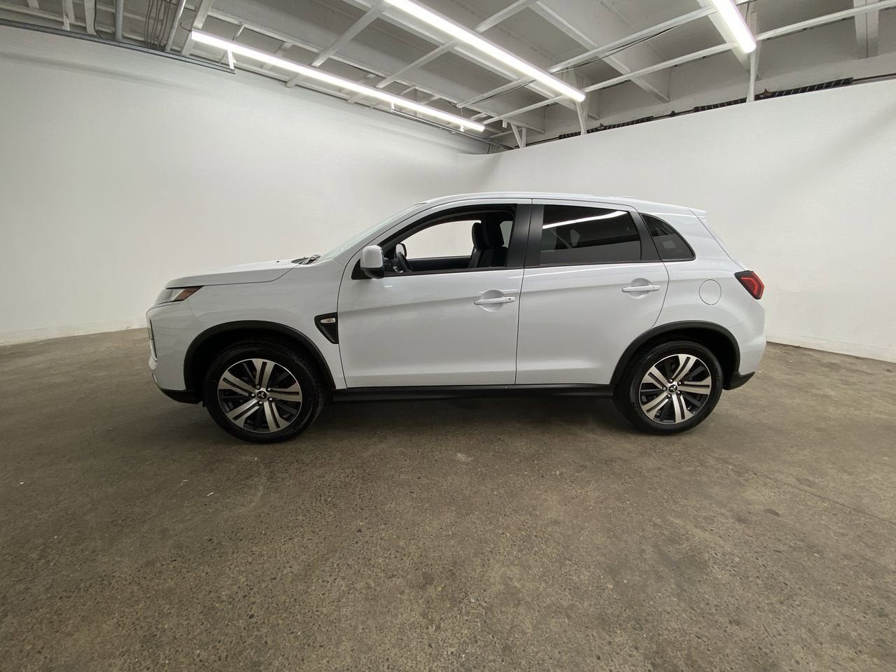 2025 Mitsubishi Outlander Sport S