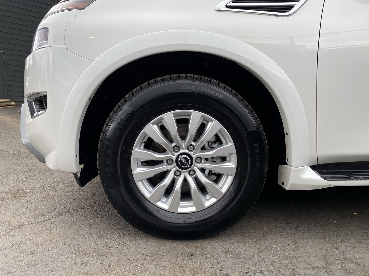 2024 Nissan Armada SV