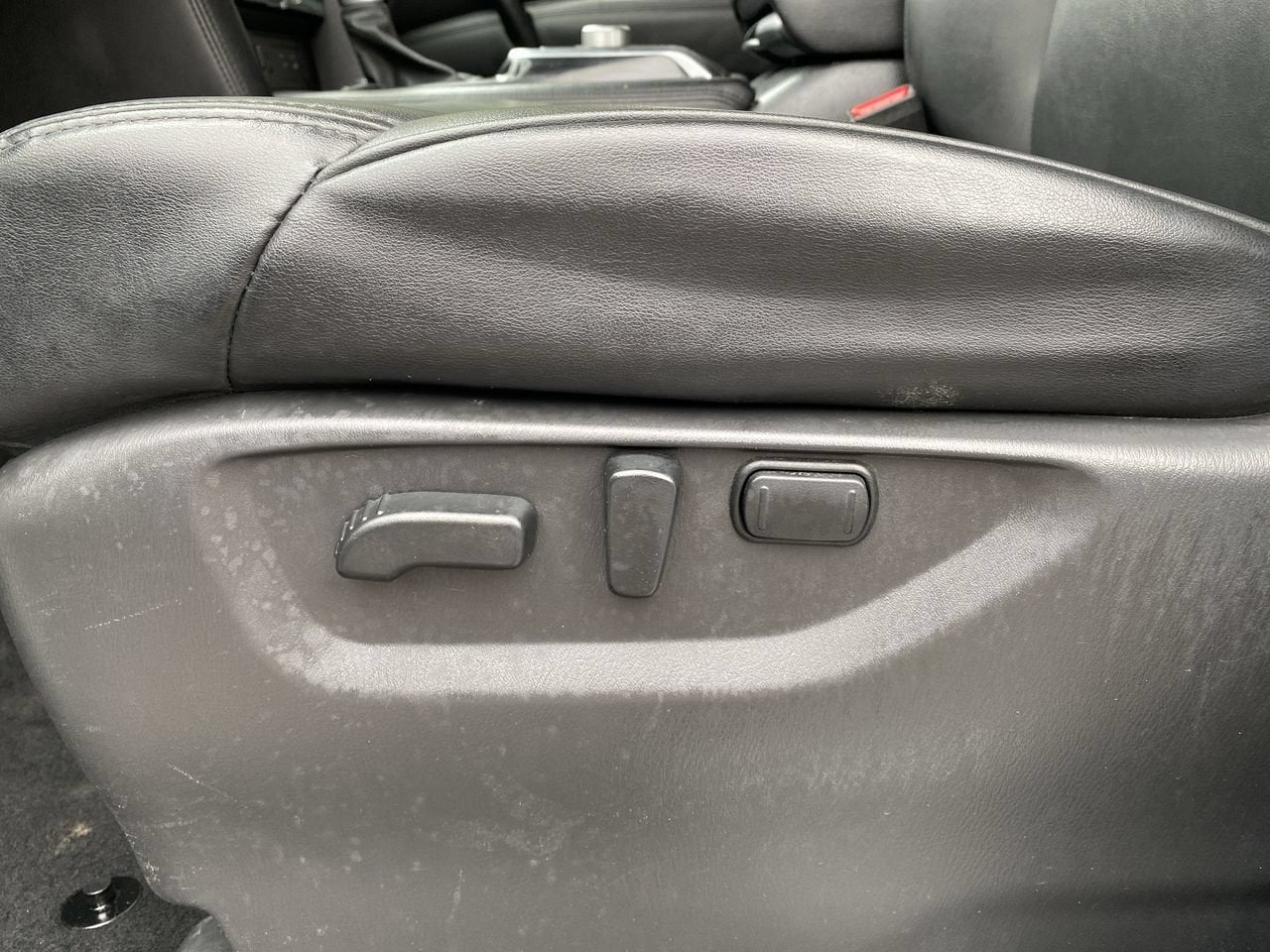 2024 Nissan Armada SV