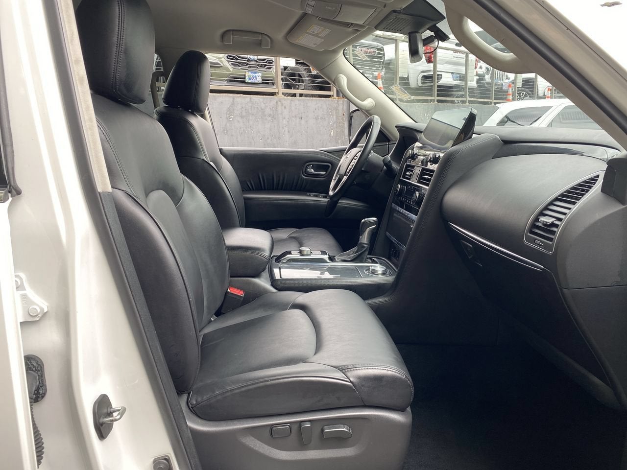 2024 Nissan Armada SV