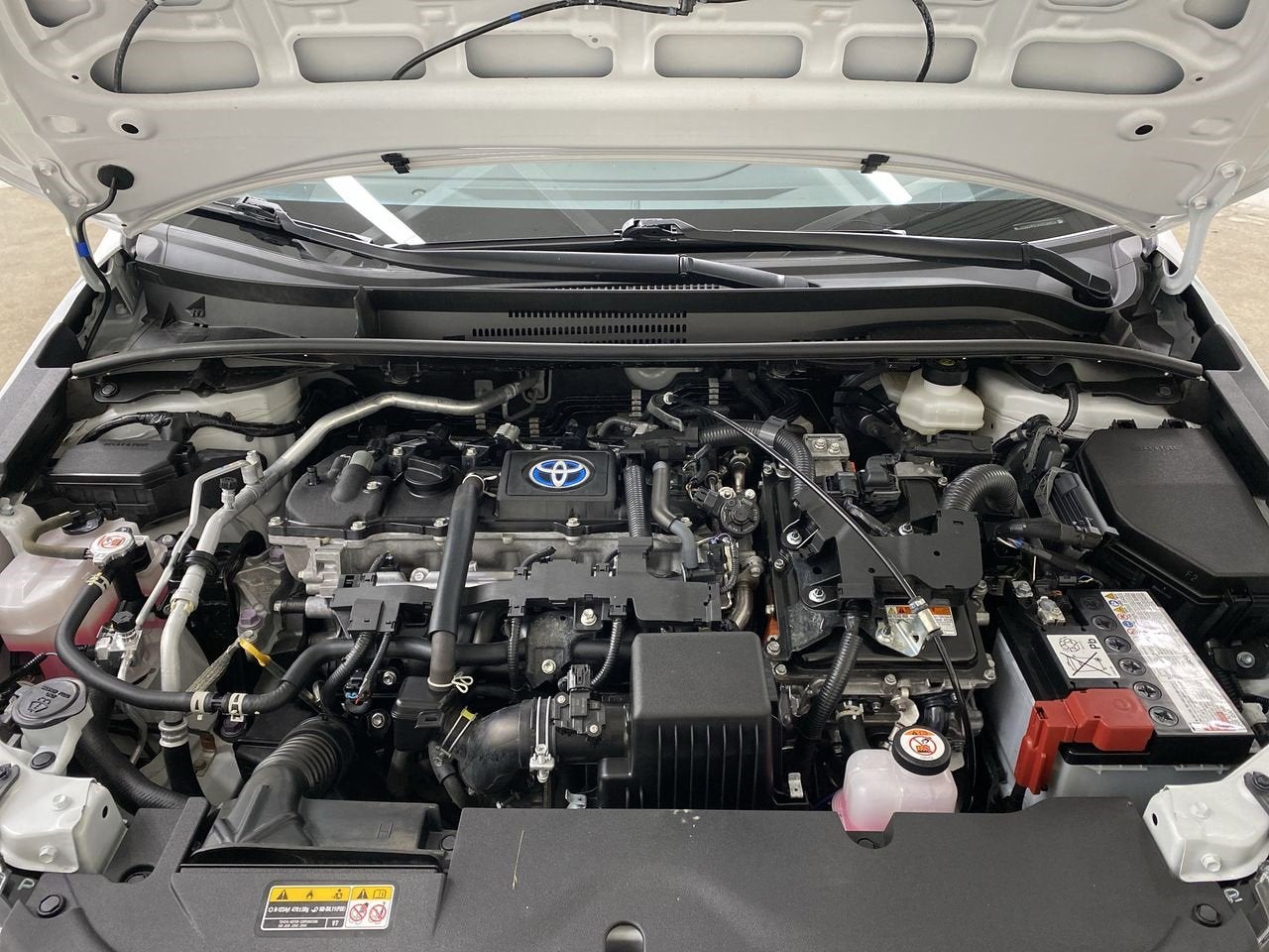 2024 Toyota Corolla Hybrid LE