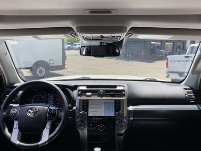 2022 Toyota 4Runner SR5 Premium