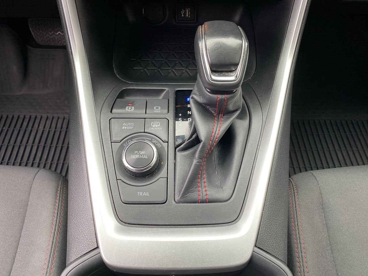 2023 Toyota RAV4 Prime SE