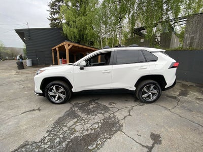 2023 Toyota RAV4 Prime SE