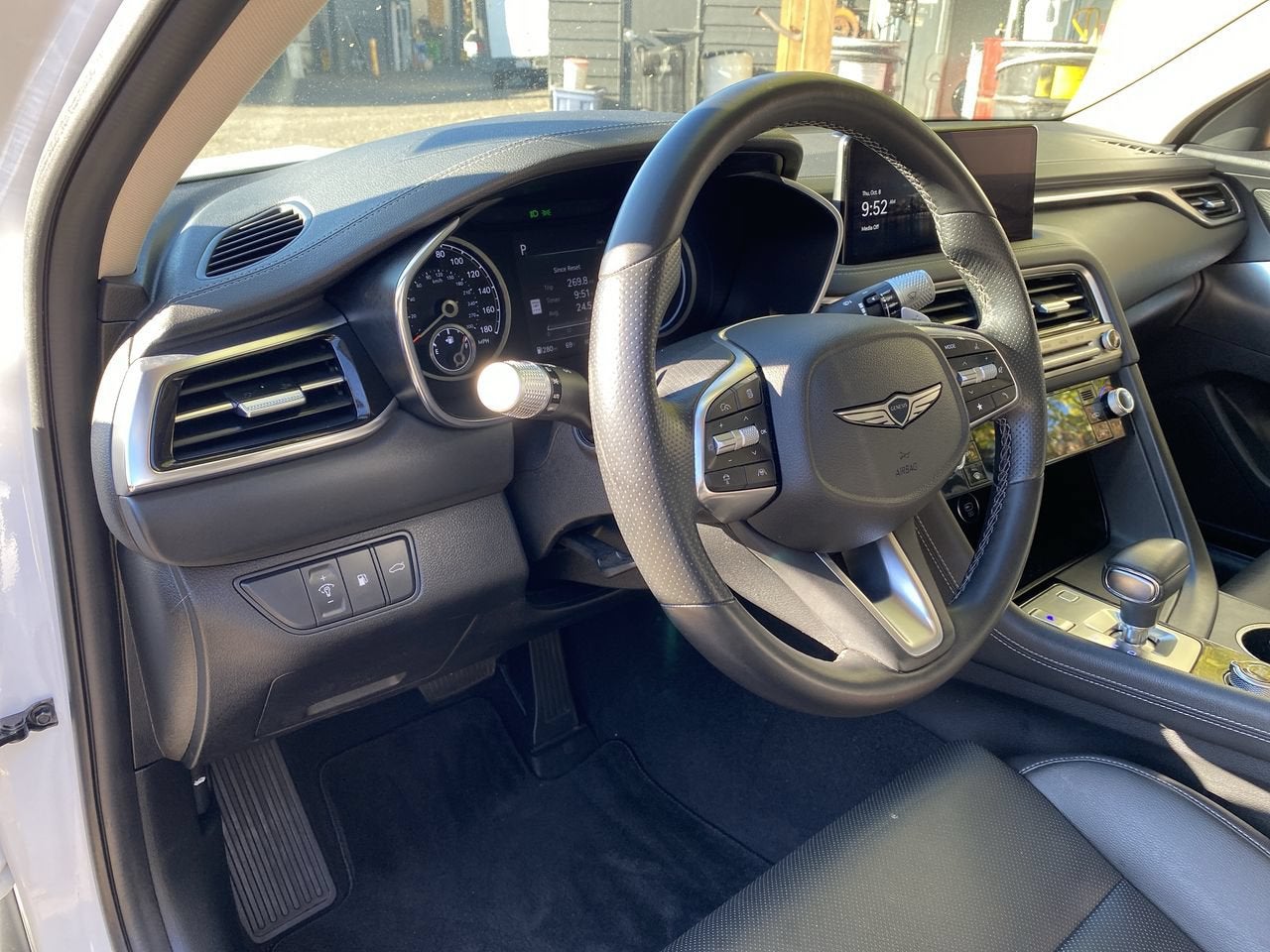 2025 Genesis G70 2.5T