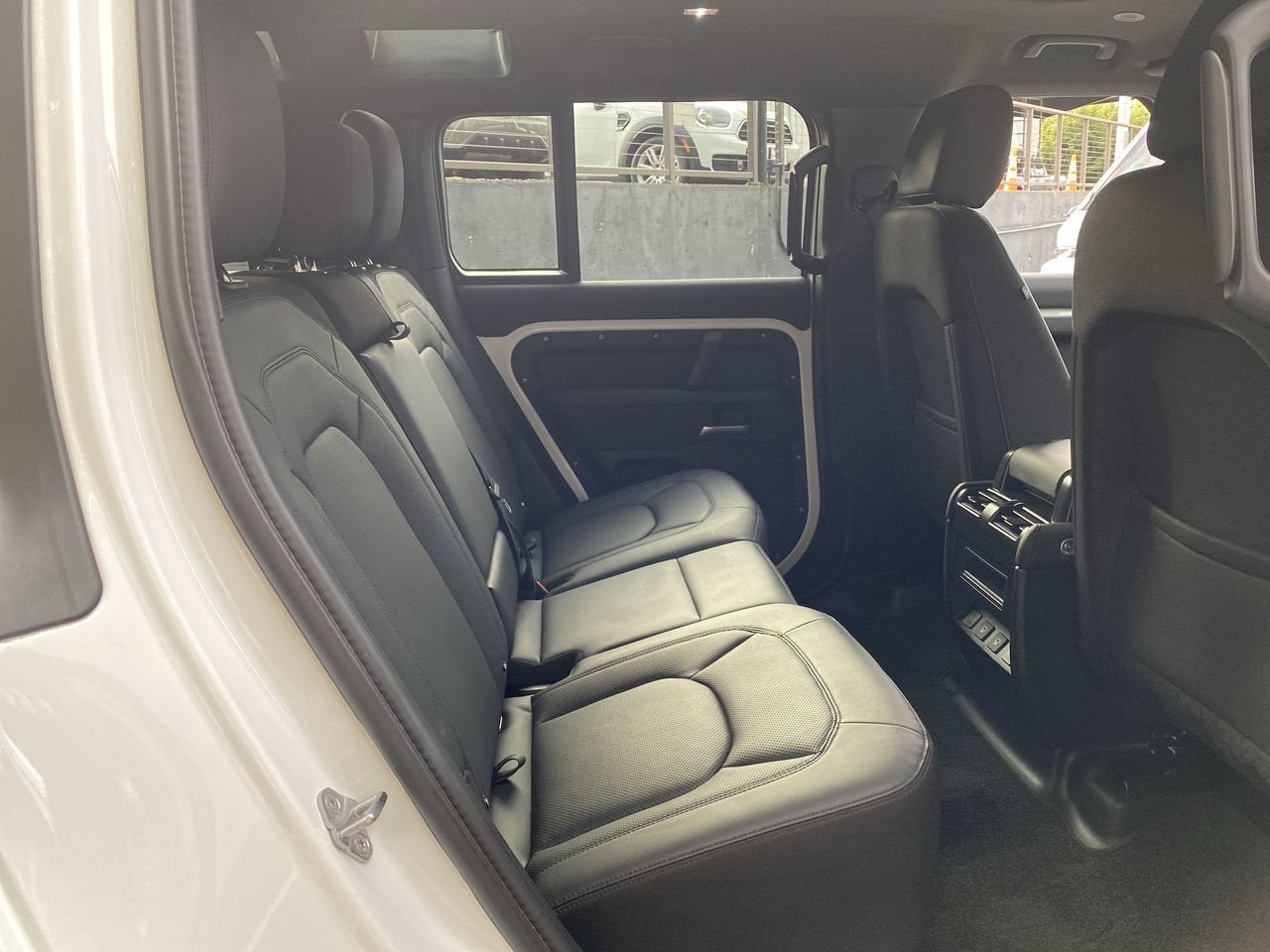 2025 Land Rover Defender S