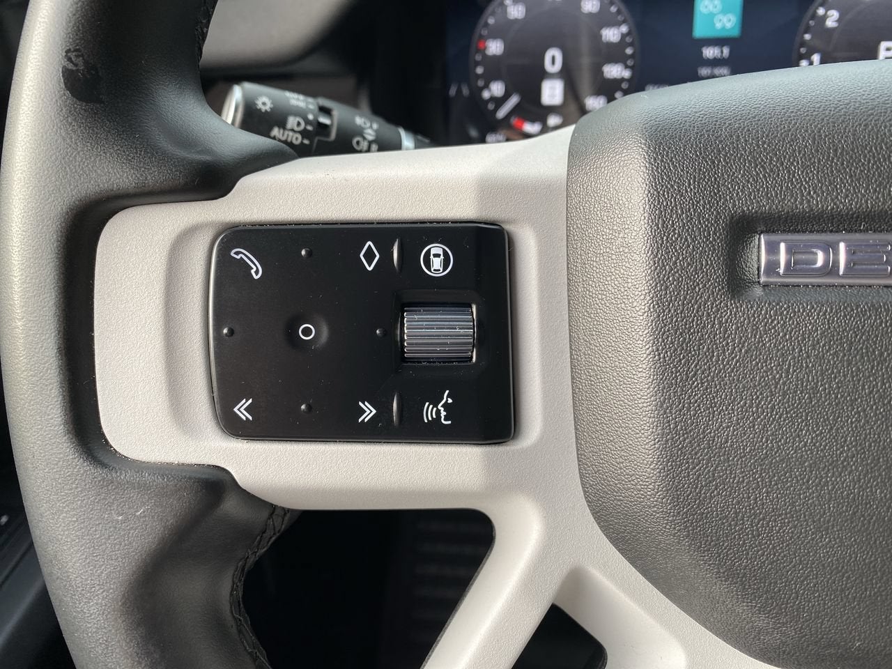 2025 Land Rover Defender S