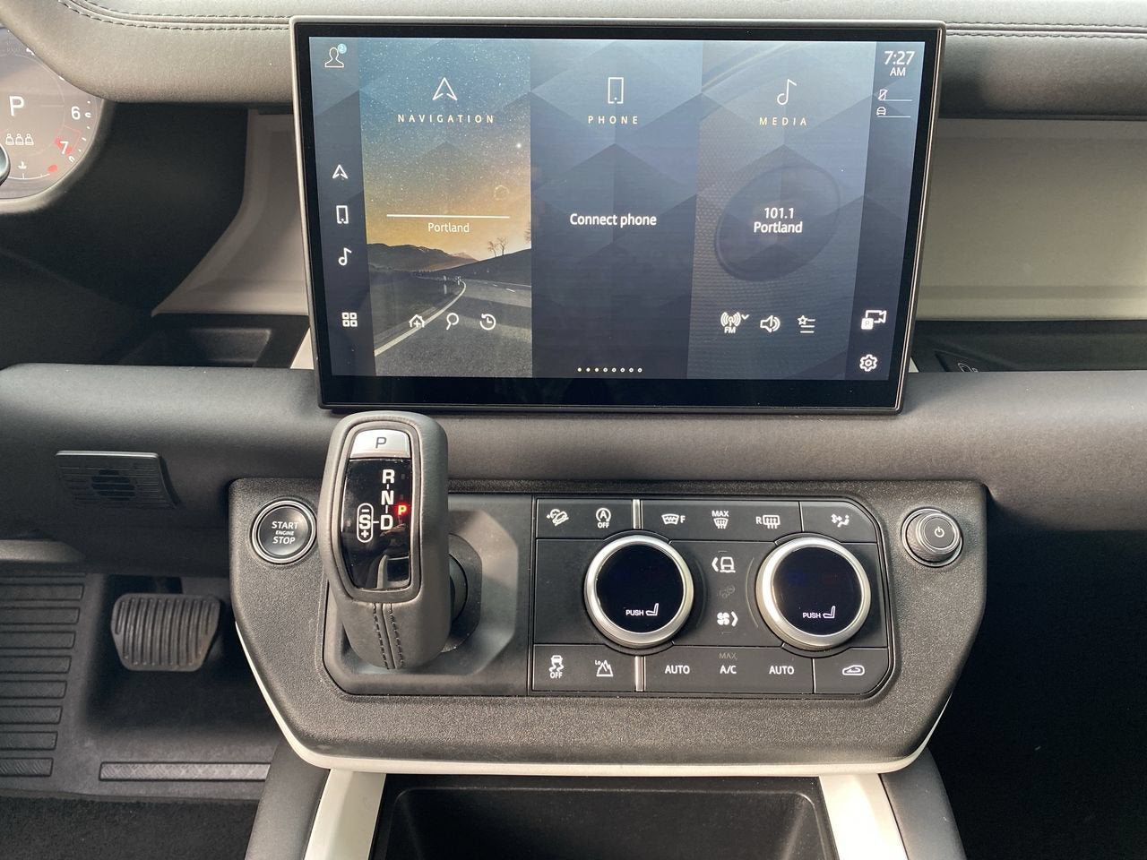 2025 Land Rover Defender S