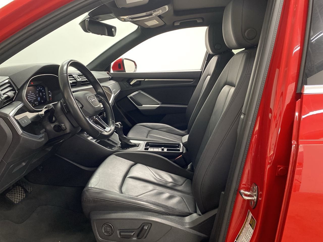 2024 Audi Q3 S line Premium