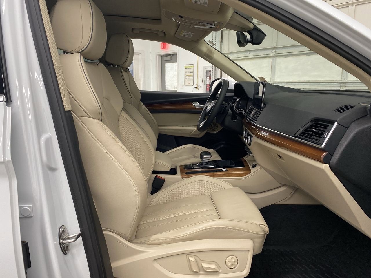 2022 Audi Q5 S line Prestige