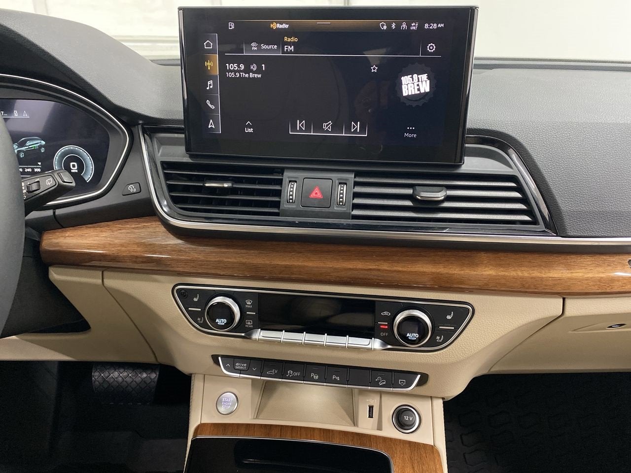 2022 Audi Q5 S line Prestige