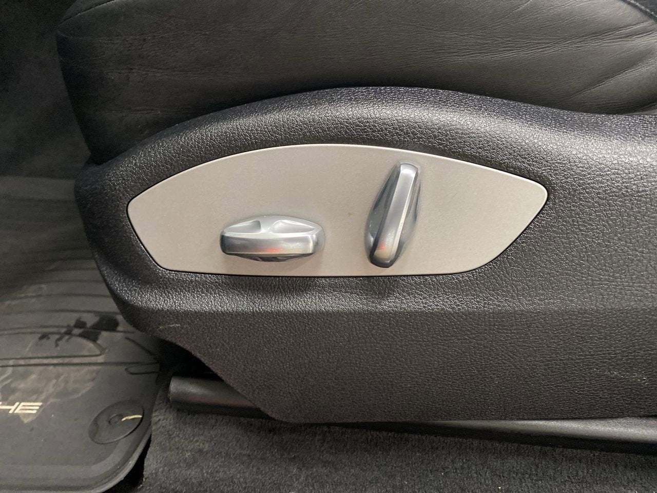 2021 Porsche Macan NA