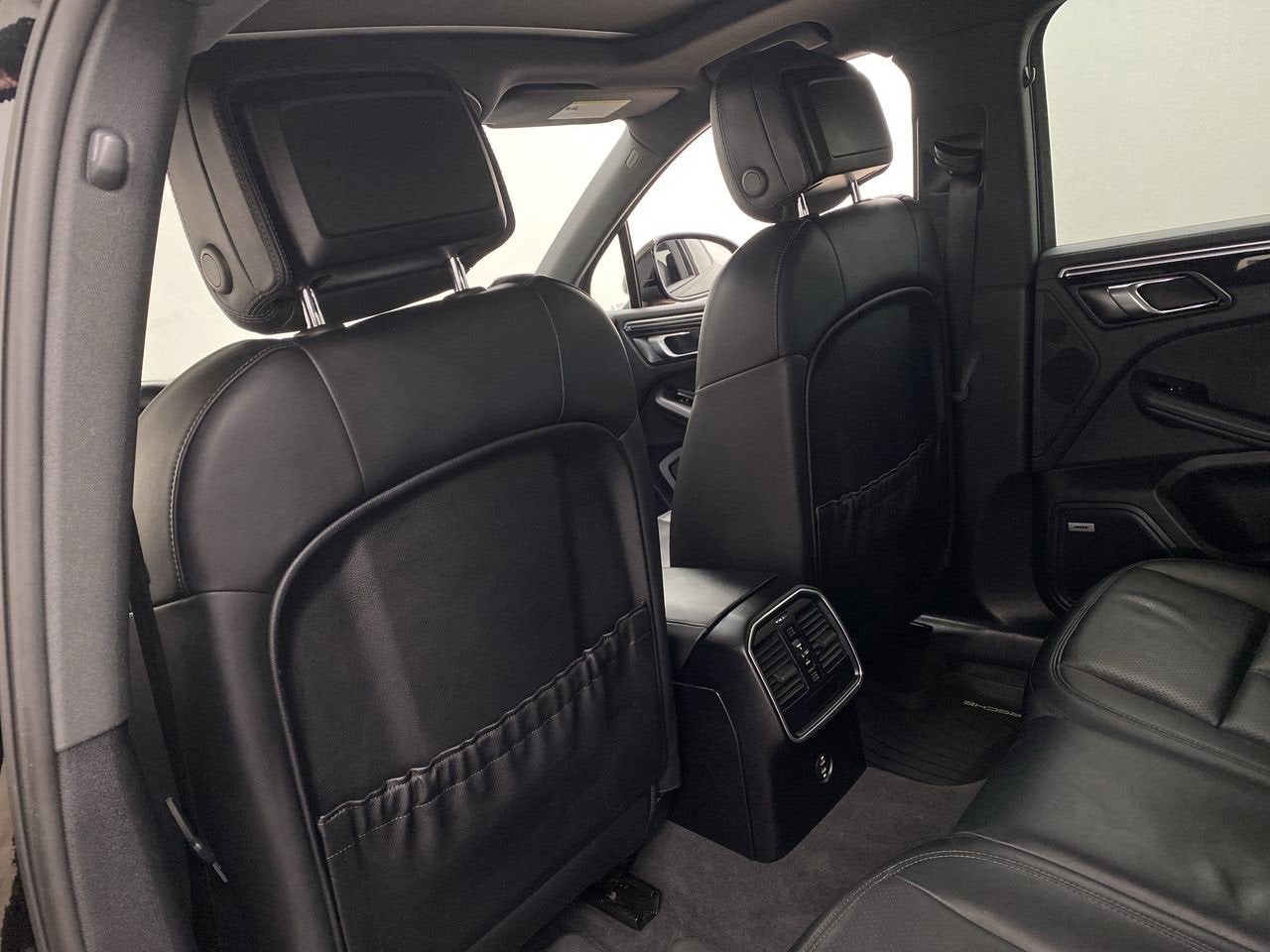 2021 Porsche Macan NA