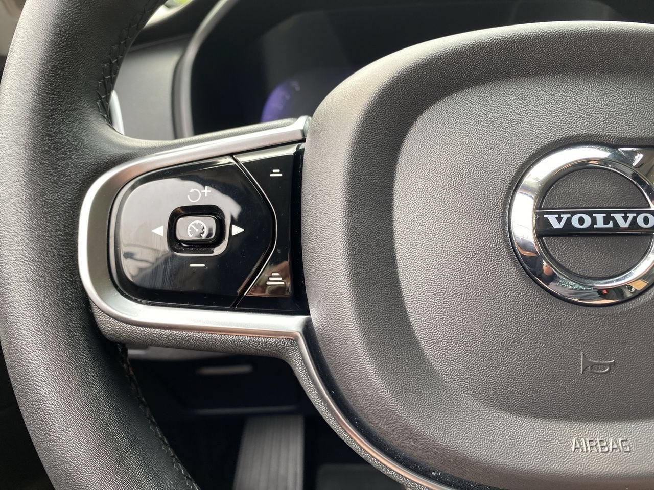 2023 Volvo XC90 Plus