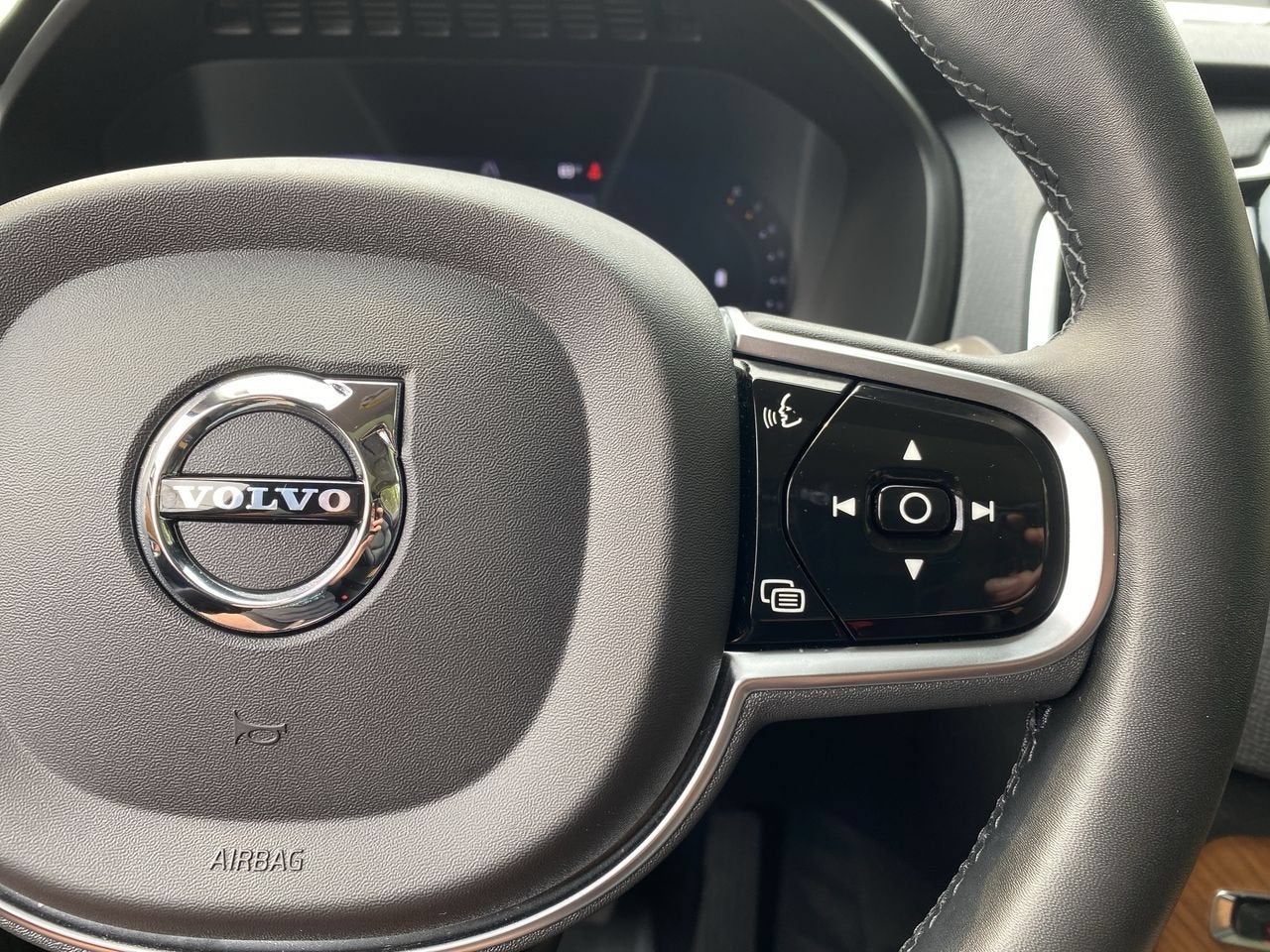 2023 Volvo XC90 Plus