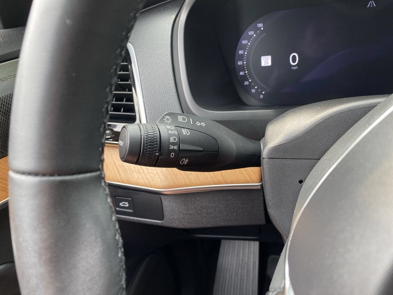 2023 Volvo XC90 Plus