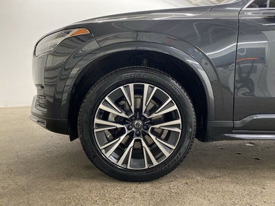 2022 Volvo XC90 Momentum