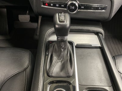 2022 Volvo XC90 Momentum