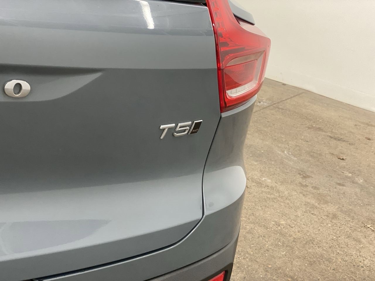 2020 Volvo XC40 Momentum