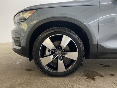 2020 Volvo XC40 Momentum