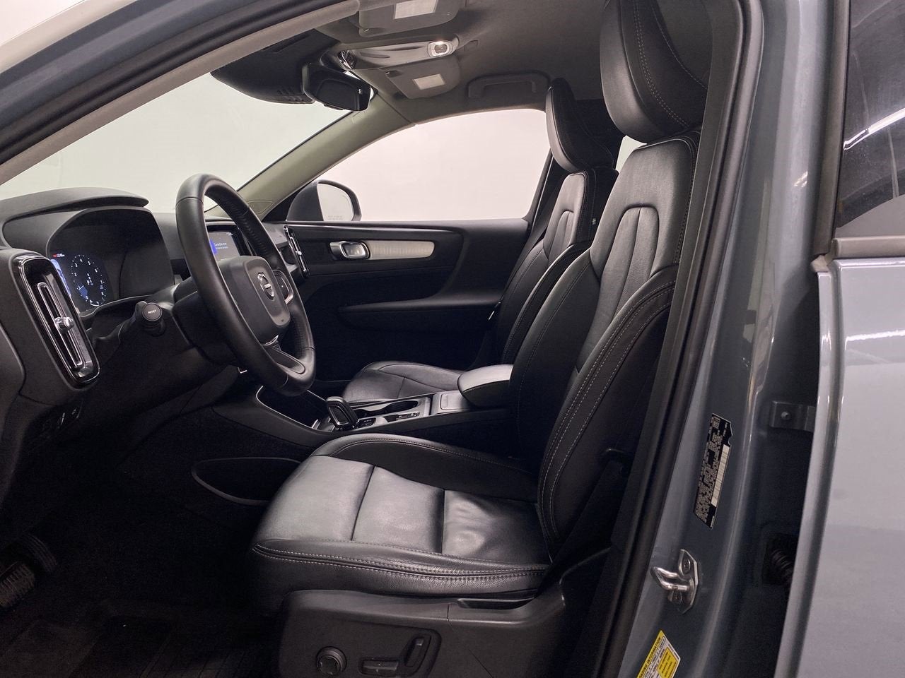 2020 Volvo XC40 Momentum