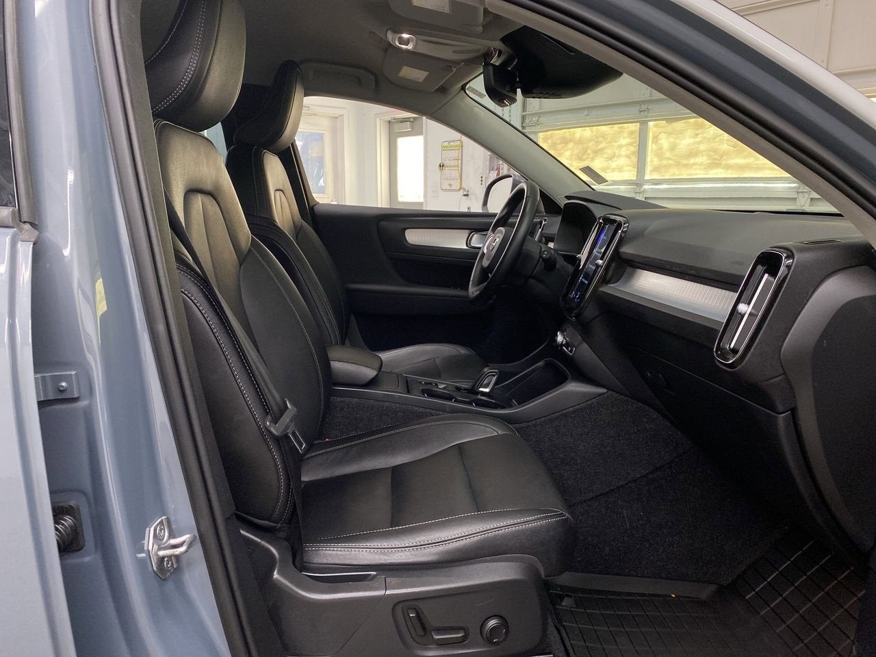 2020 Volvo XC40 Momentum