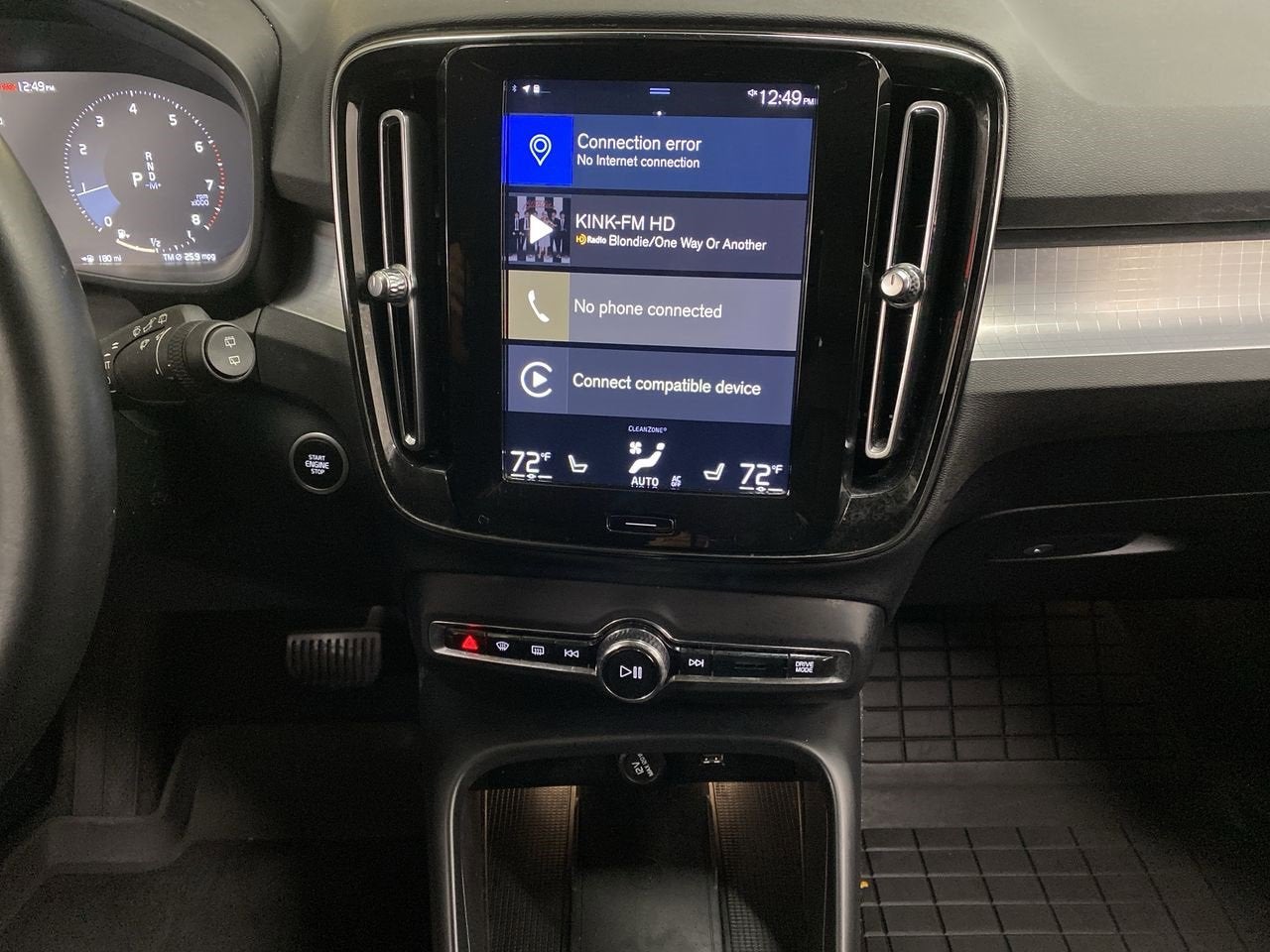 2020 Volvo XC40 Momentum