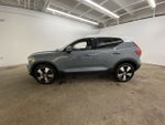 2020 Volvo XC40 Momentum