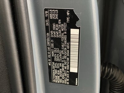 2020 Volvo XC40 Momentum