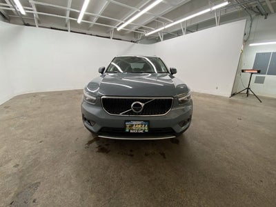2020 Volvo XC40 Momentum