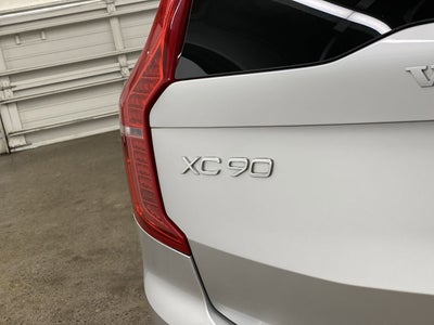 2018 Volvo XC90 Momentum