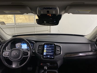 2018 Volvo XC90 Momentum