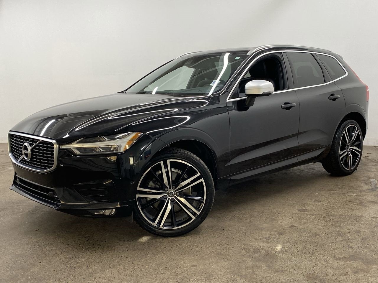 2019 Volvo XC60 R-Design