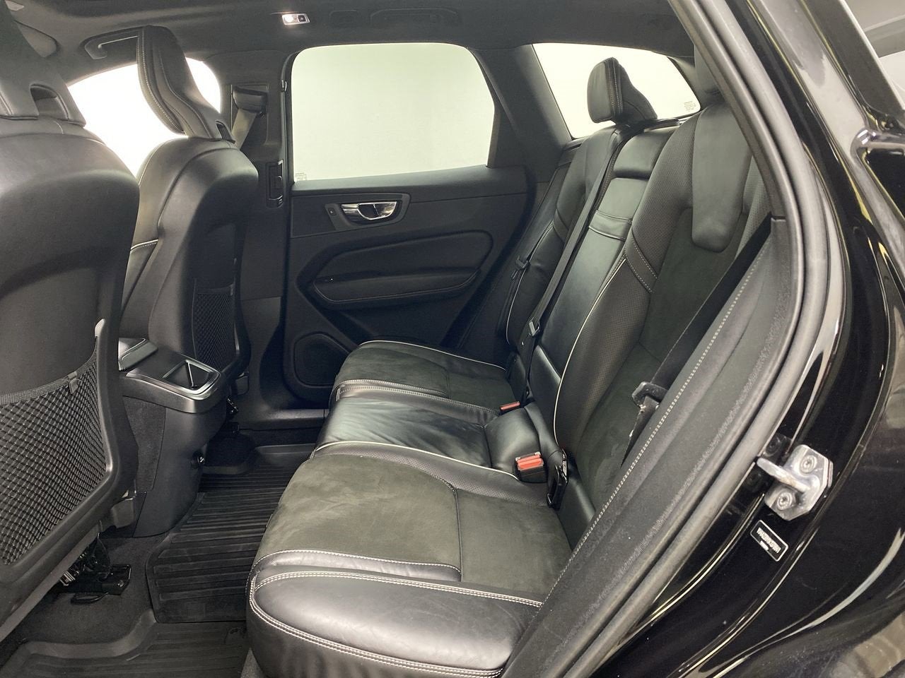 2019 Volvo XC60 R-Design