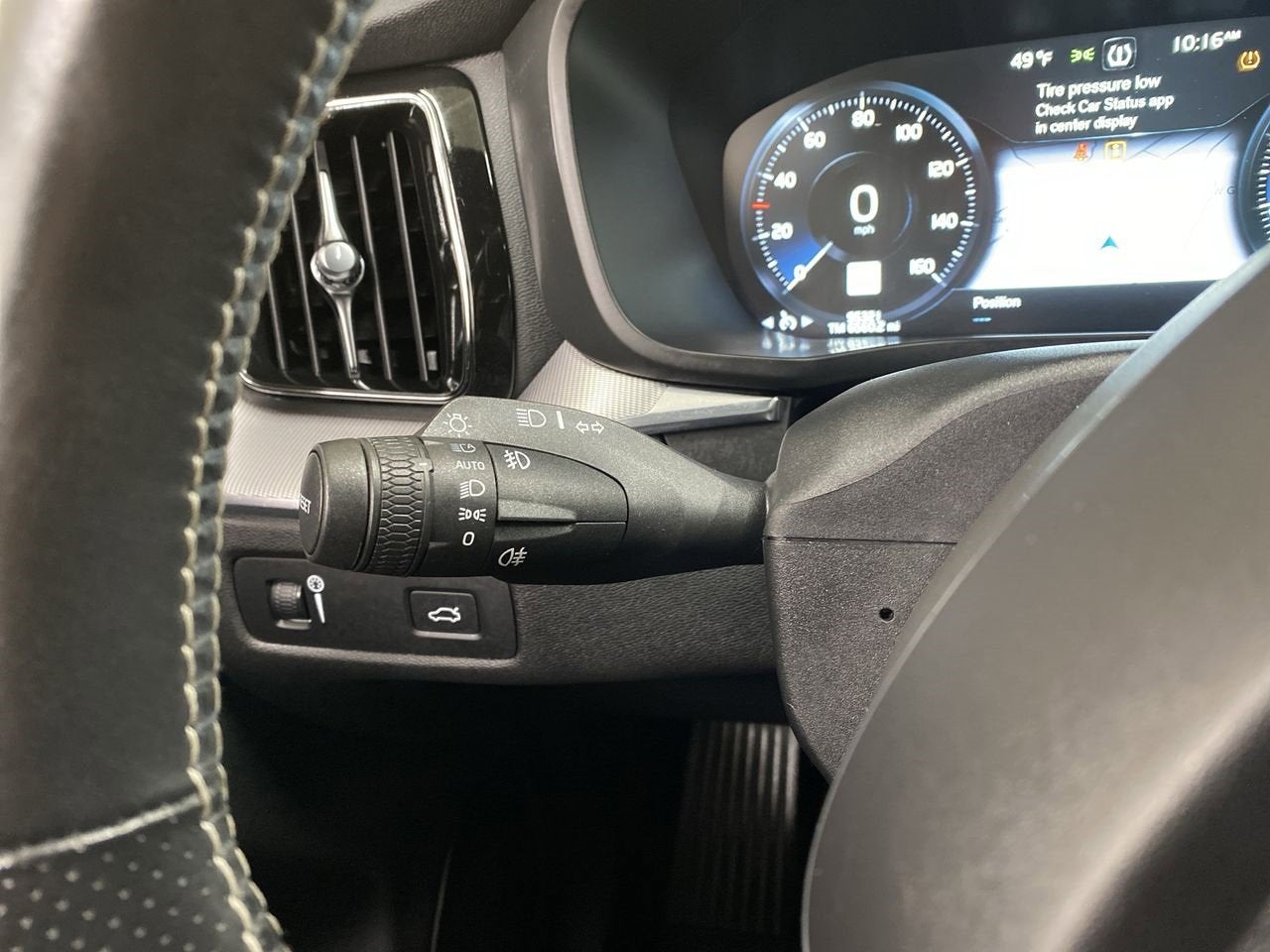 2019 Volvo XC60 R-Design