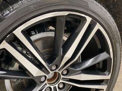 2019 Volvo XC60 R-Design