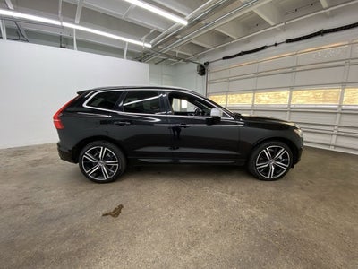 2019 Volvo XC60 R-Design